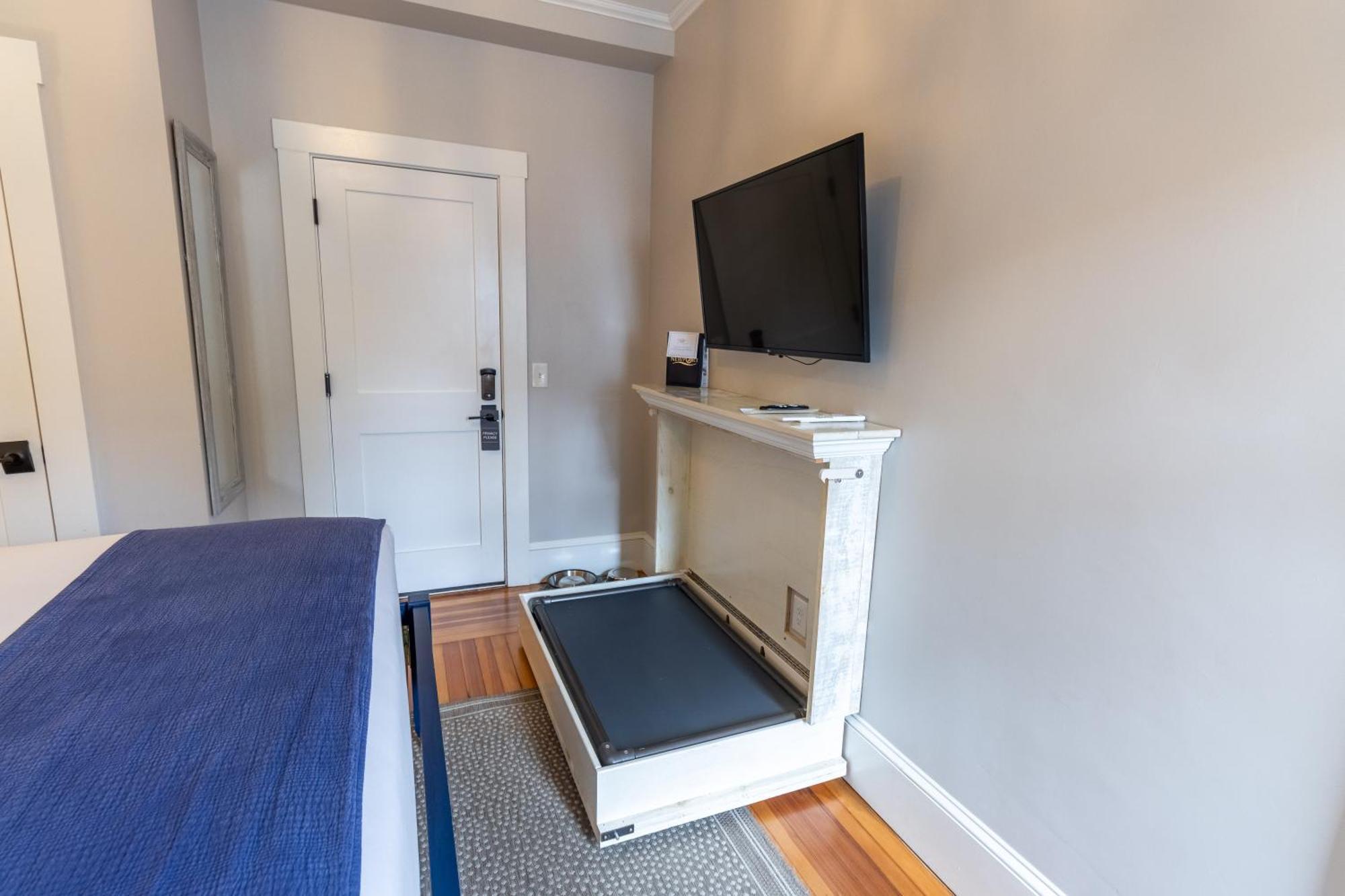 Paws On Pelham (Adults Only) Bed and Breakfast Newport Buitenkant foto