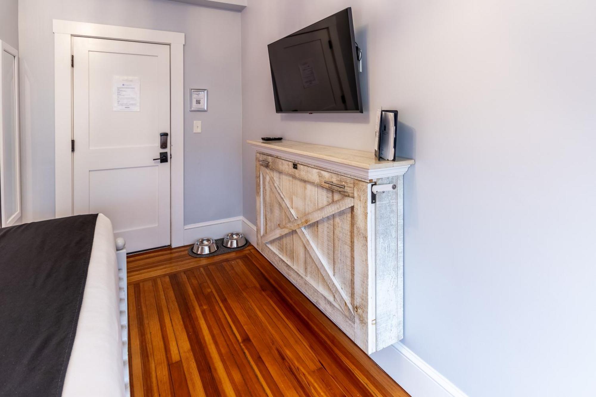 Paws On Pelham (Adults Only) Bed and Breakfast Newport Buitenkant foto