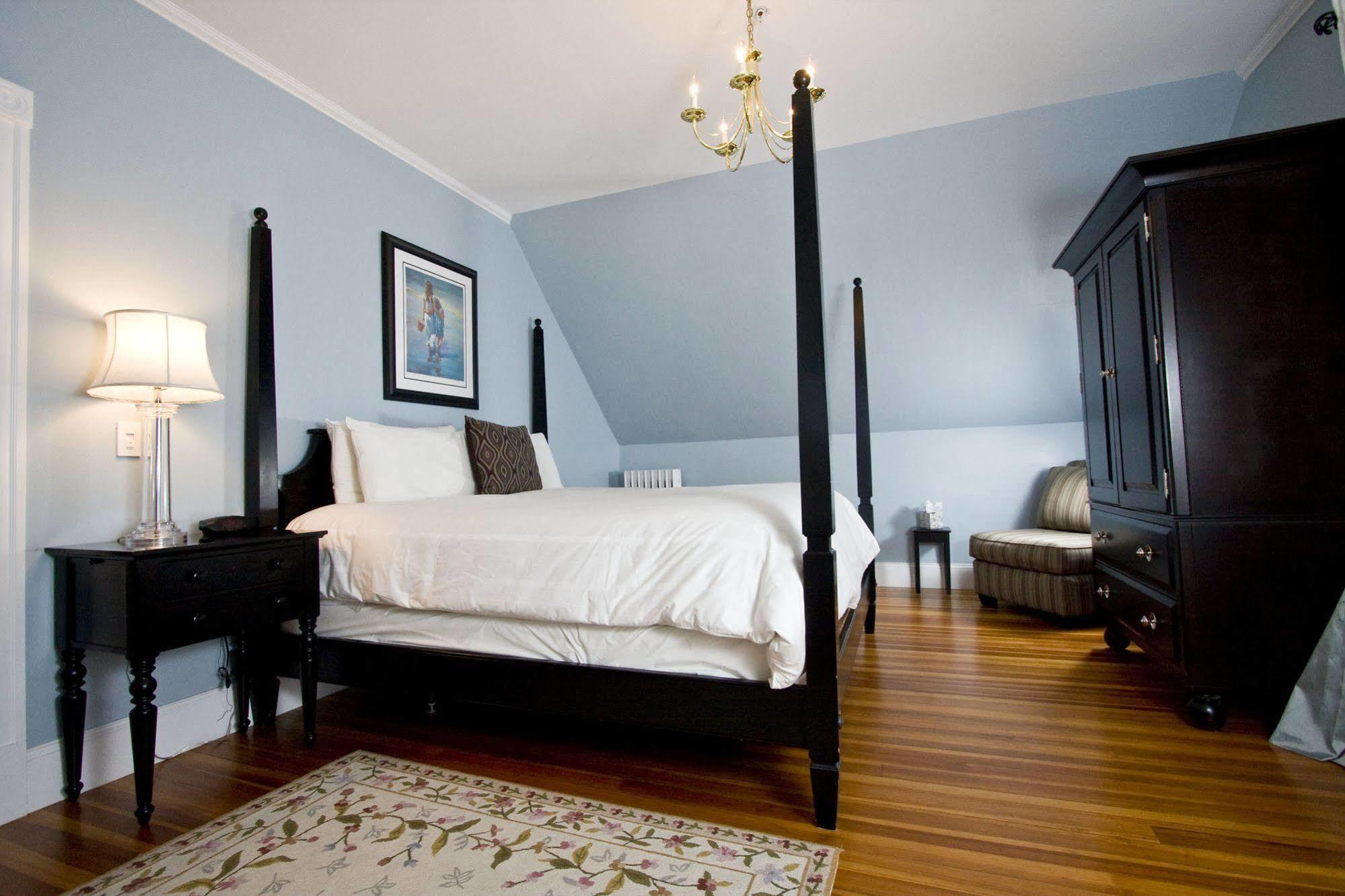 Paws On Pelham (Adults Only) Bed and Breakfast Newport Buitenkant foto