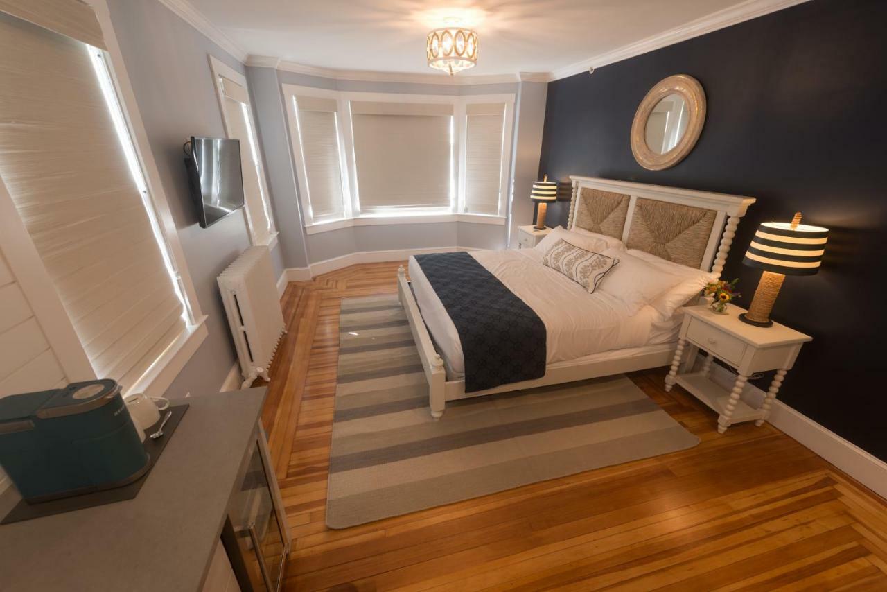 Paws On Pelham (Adults Only) Bed and Breakfast Newport Buitenkant foto