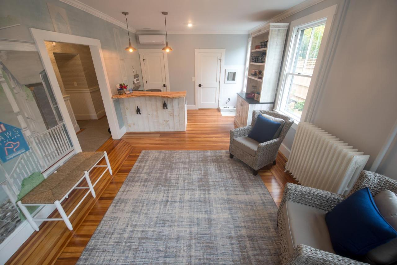 Paws On Pelham (Adults Only) Bed and Breakfast Newport Buitenkant foto